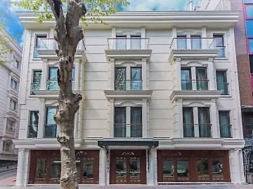 Отель Grand Naki