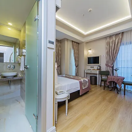 Grand Naki 3* Стамбул