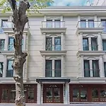 Hotel Grand Naki