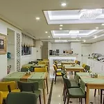 Hotel Grand Naki