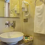 Hotel Grand Naki