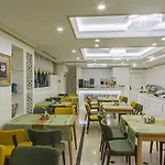Grand Naki 3*