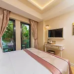 Grand Naki Hotel 3*