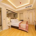 Grand Naki Hotel 3*